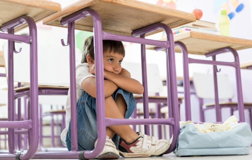 Sessiz çocuklar: Utangaçlık mı, sosyal kaygı mı?