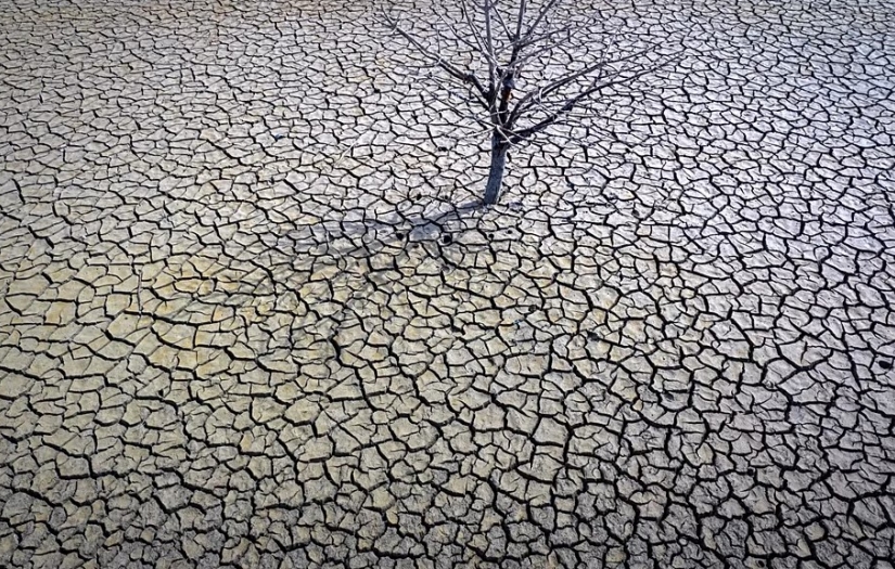 İstanbul ve İzmir'de su krizi derinleşiyor: Neden deniz suyunu arıtmıyoruz?