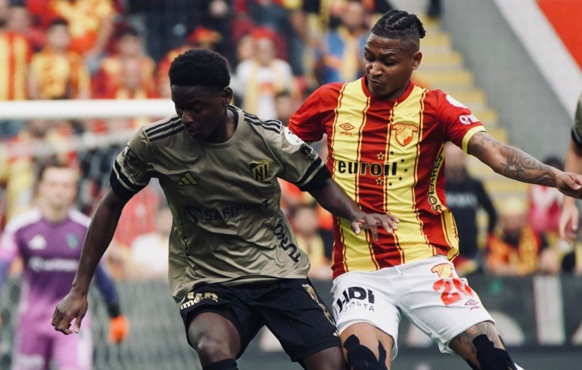 Stadyumda iki takım taraftarının 'Öcalan' protestosu