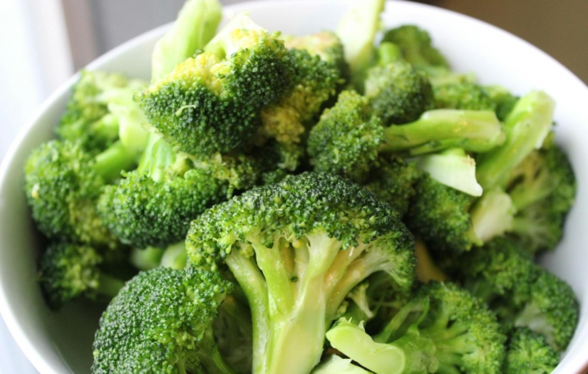 Brokoli yemek Alzheimer riskini düşürüyor