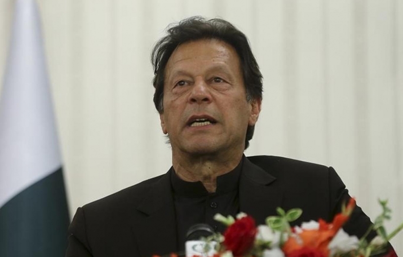 Eski Pakistan Başbakanı İmran Han ile eşi 17'şer yıl hapis cezasına çarptırıldı