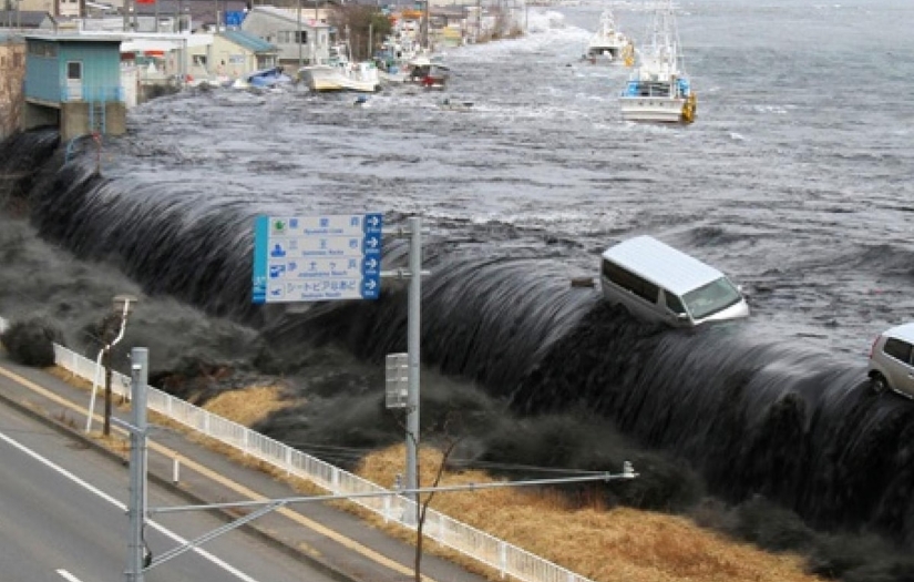 Japonya’da 7.6 Büyüklüğünde Deprem Meydana Geldi: Tsunami Alarmı Verildi