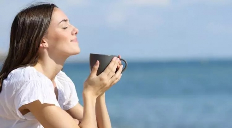 Uzman isimden şaşırtan açıklama: Kahveyi güneş altında için kanseri önleyin!