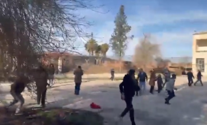 DEM Parti Nusaybin'e gitti ortalık karıştı! Şımartılan pkk'lılar Türk Bayrağı'na saldırdılar...