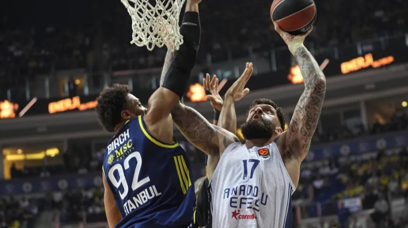 Fenerbahçe Beko, Anadolu Efes'i sahadan sildi