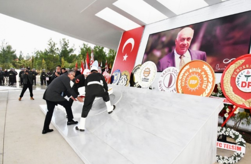 KKTC Kurucu Cumhurbaşkanı Rauf Denktaş vefatının 14'üncü yılında törenlerle anıldı