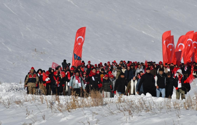 Sarıkamış Şehitleri 111 yıl sonra yine dualarla anıldı