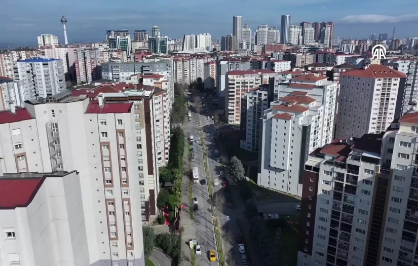 İstanbul'un en kalabalık mahallesi belli oldu: Nüfusuyla 3 ili geride bıraktı