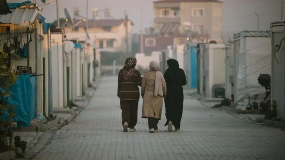 Konteyner kentlerde kalanlar anlatıyor: 'Üç yıldır evim diyebileceğim bir yer yok'