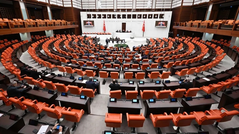 Meclis'in gündemi trafik cezaları. Sil baştan değişiyor, ağır cezalar geliyor