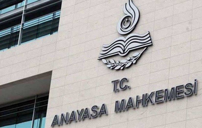 Anayasa Mahkemesi'nden 5 siyasi parti hakkında suç duyurusu