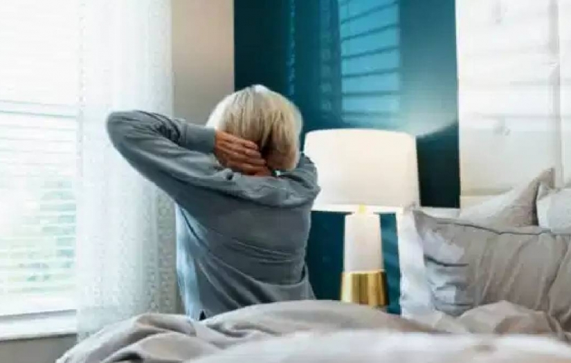 Yaşlılıkta neden şafak vakti uyanıyoruz?