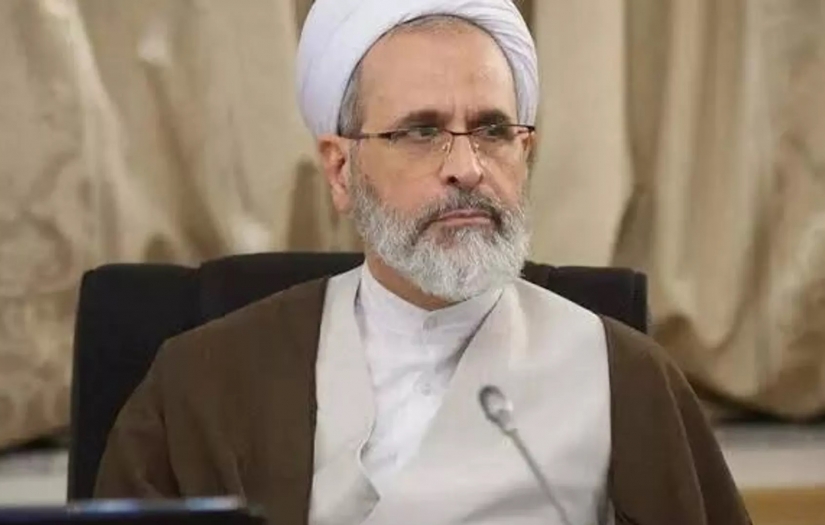 Hamaney'den sonra geçici görev yapacak 3 kişilik konseye Ayetullah Arafi atandı