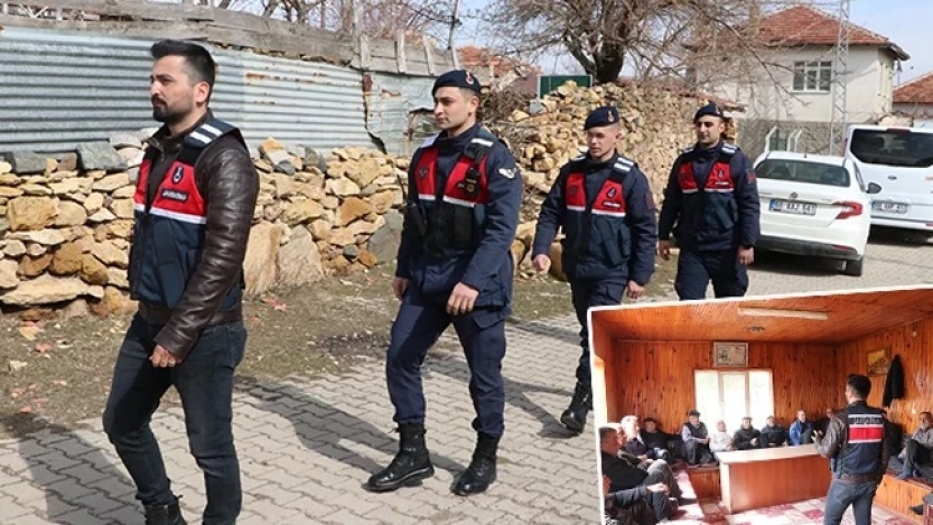 Jandarma köy köy dolaşarak vatandaşları uyarıyor: 'Bu tür tuzaklara düşmemeye çalışacağız'