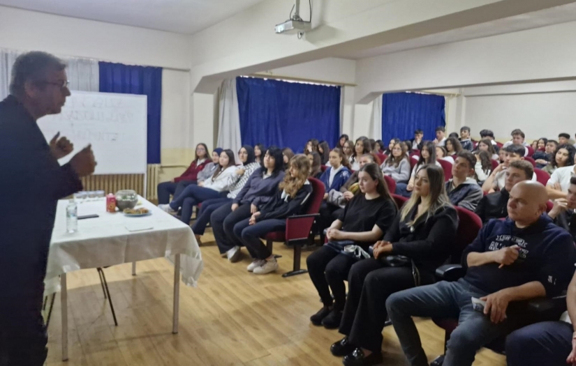 Prof. Dr. Şerifali Bozkaplan Gençlerle Buluştu: "Dilimiz Kimliğimizdir"