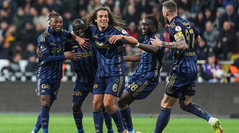 Fenerbahçe'nin zirve inadı sürüyor: Kayseri'de 4 gollü galibiyet