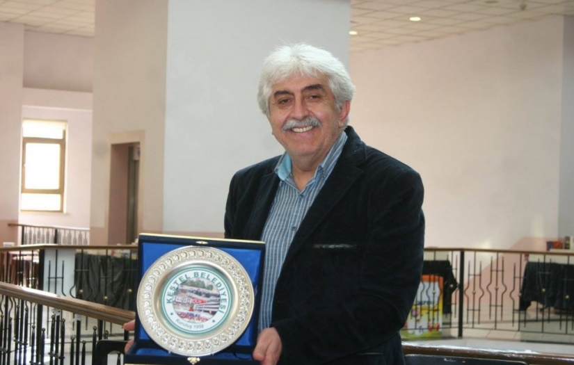 Şair M. ZEKİ BAYRAKTAR yazdı: "Nostalji 2"