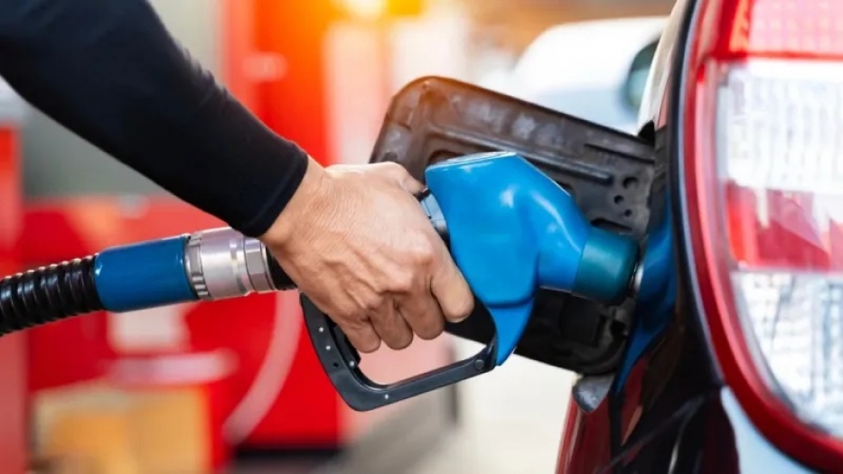 Tarih verildi: Akaryakıta büyük indirim geliyor!