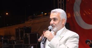 HÜDA-PAR Genel Başkanı Yapıcıoğlu demokrasi nöbetine katıldı