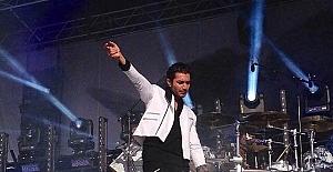 Danimarka’nın Türk asıllı pop yıldızı Haymanalı çıktı