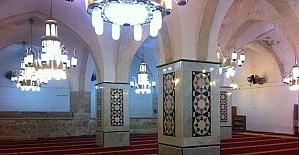 Filistin El-Halil Kadınlar Mescidi halıları TİKA tarafından yenilendi