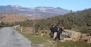 Bu çeşmeden su içen şifa buluyor