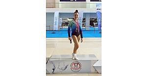 Türkiye Jimnastik Şampiyonası’na Ayşe Begüm Onbaşı damgası