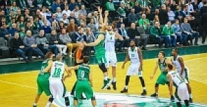 THY Euroleague Darüşşafaka Doğuş, deplasmanda Real Madrid’e 83-75 mağlup oldu.