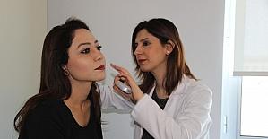 Uzmanlar güneş alerjisine karşı uyarıyor