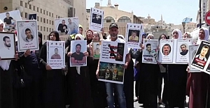 Filistinli anneler İsrail hapishanelerindeki çocukları için eylem yaptı