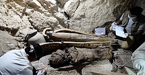 Mısır’da yeraltı mezarlığında 17 mumya bulundu