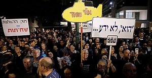 İsrail halkı ayaklandı; "Netenyahu tutuklansın!.."