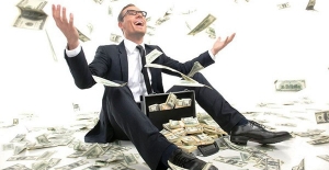 Bir tarafta fakirlik yaygınlaşırken, diğer tarafta milyoner sayımız artıyor !