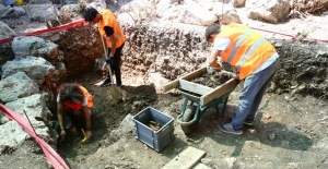 Gölyazı'da istiridye kabukları tarihe ışık tutuyor