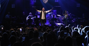 Hakan Altun'dan duygusal gece