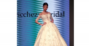 Evlilik Fuarında '80 Kiloluk Gelinlik'