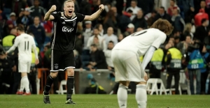 Real Madrid, sahasında Ajax'a 4-1 yenilerek Şampiyonlar Ligi'nden elendi