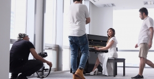 Klip çekti Holywood yolu açıldı