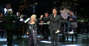 ‘Bursa Festivali’nde unutulmayacak "Muazzez Abacı ve Gökhan Tepe Düeti"