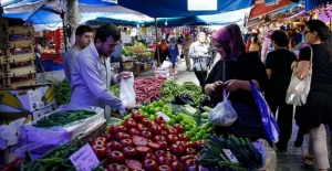 CHP Genel Başkan Yardımcısı Veli Ağbaba;  "Geçen bayrama göre gıda fiyatları yüzde 40 arttı"