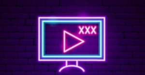 Google ve Facebook porno izleyenleri 'özel yazılımla takip ediyor'