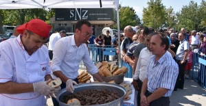 Bursa İnegöl Köfte Festivali'nde 1,5 ton köfte ikram edildi