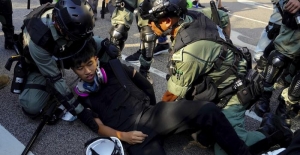 Hong Kong'da tansiyon yüksek