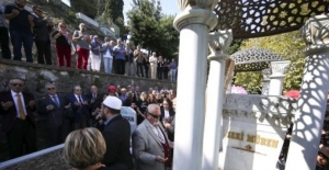 Zeki Müren 23. yılında kabri başında anıldı