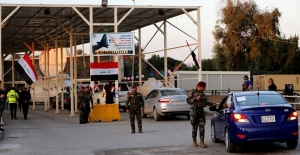 8 kişinin öldüğü protestolar nedeniyle Bağdat teyakkuzda: Yeşil Bölge'de sıkı güvenlik önlemleri alındı