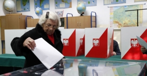 Polonya'da seçimleri 'Hukuk ve Adalet Partisi' kazandı