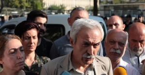 Yerine kayyum atanan Diyarbakır Belediye Başkanı Selçuk Mızraklı gözaltına alındı