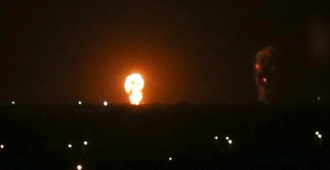 İsrail'den Gazze Şeridi'ndeki Hamas mevkilerine saldırı