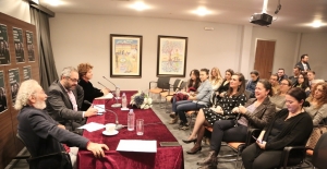 Nezihe Meriç’in oyun yazarlığı mercek altına alındı