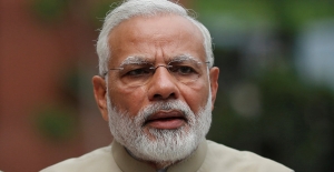 Sorun tüm dünyada aynı:  Modi, "Google kitap okuma tutkumu öldürdü"